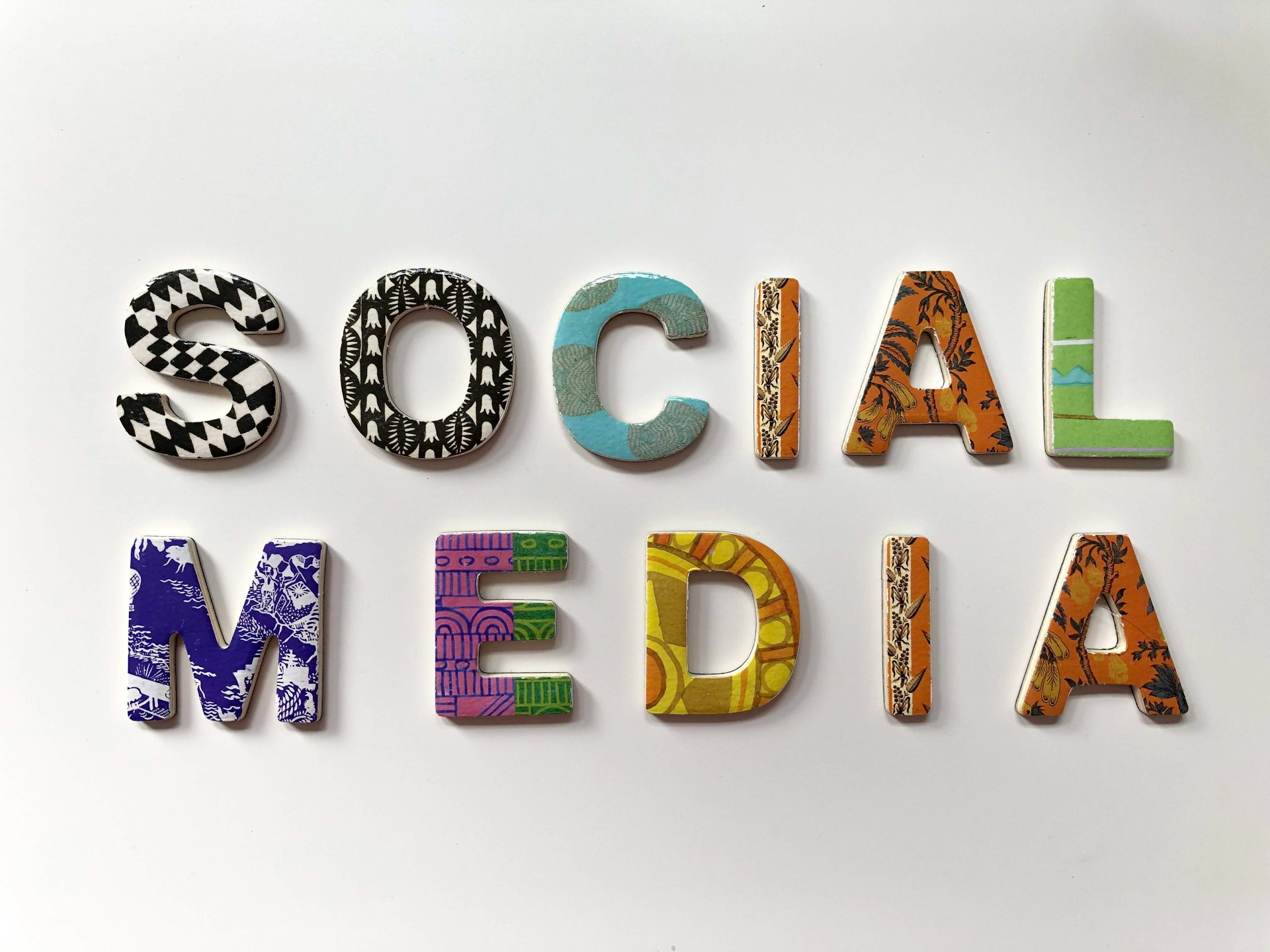 Organic Social Media Marketing: The Complete Guide to Growing Your Business Without Paid Ads